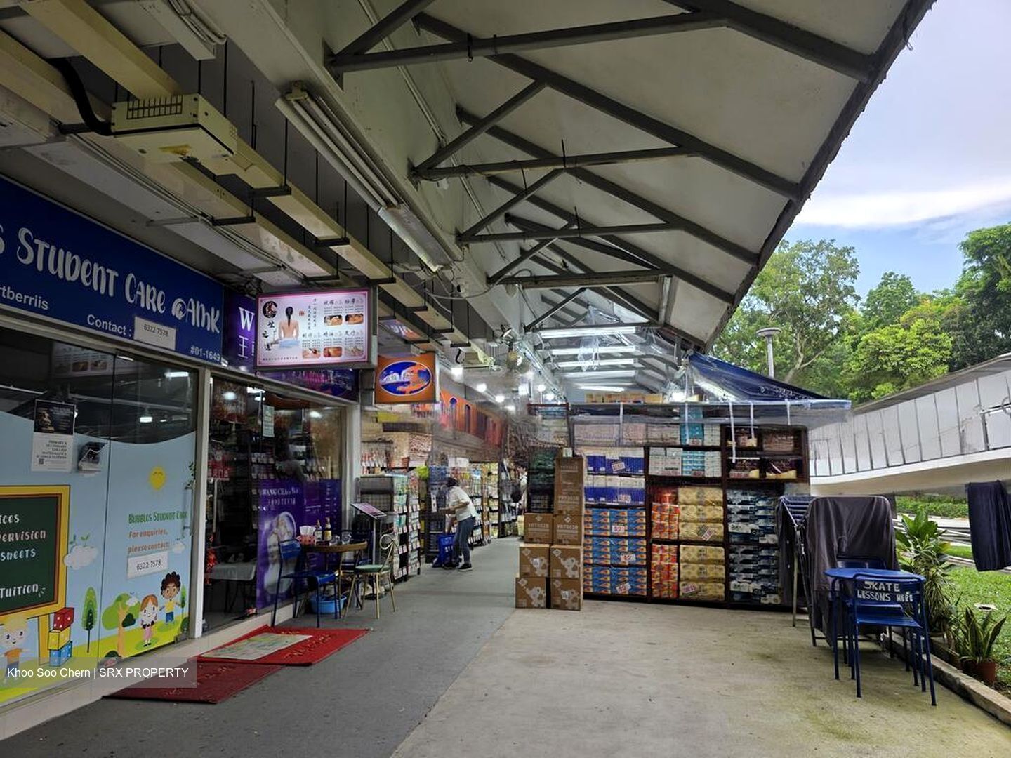 Ang Mo Kio Avenue 1 (D20), Retail #569176881